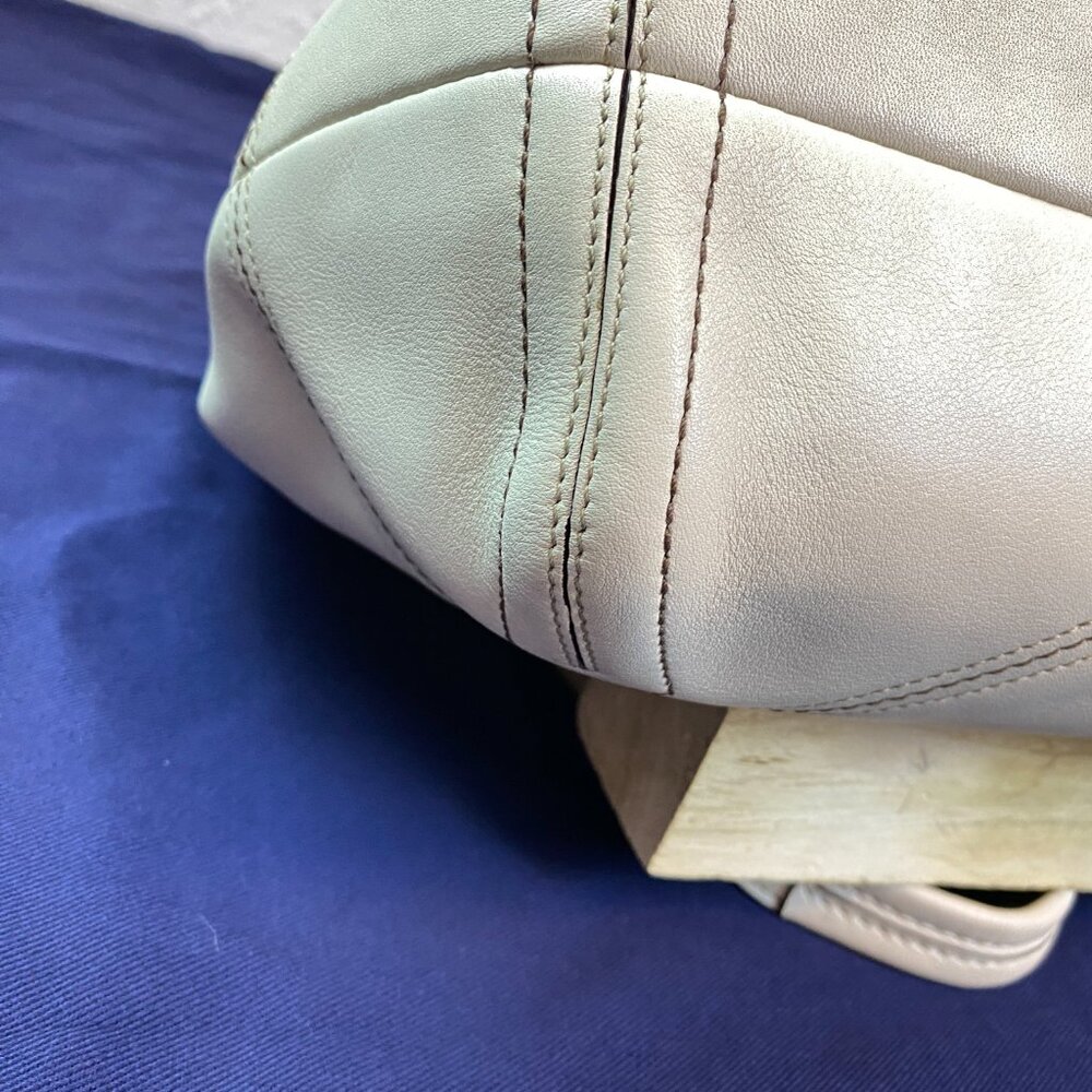 Coach Legacy Leather Pocket Tote | Cindy 🤍  Buckle Front Multi-Compartment 6468 - Picture 15 of 16